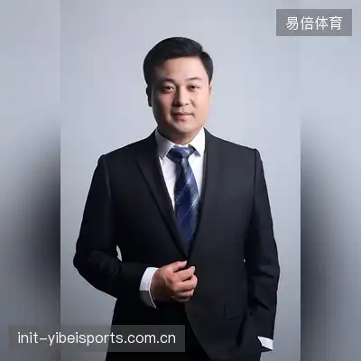 伏月彤